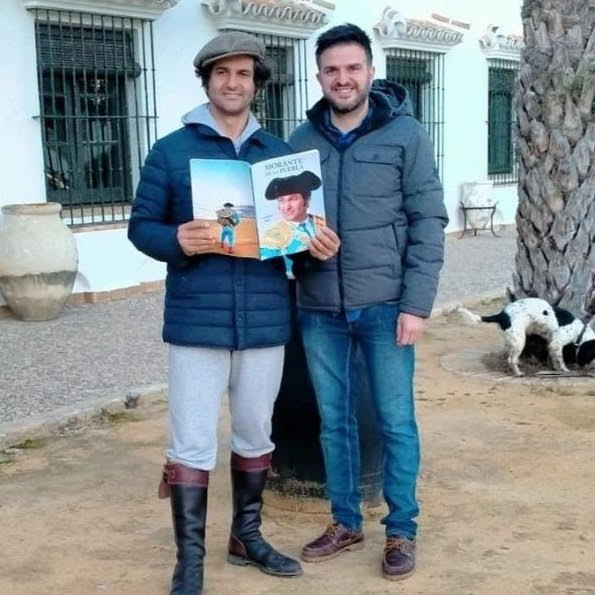 Una foto de Morante cada día - Página 10 Anuario-Morante-autor